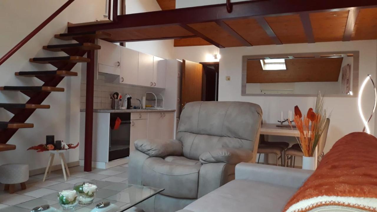 Holidays Homes Il Folletto Quartino Exterior foto