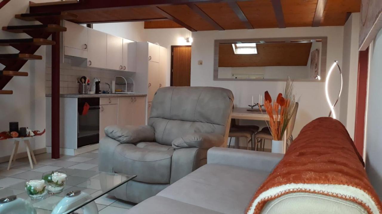 Holidays Homes Il Folletto Quartino Exterior foto